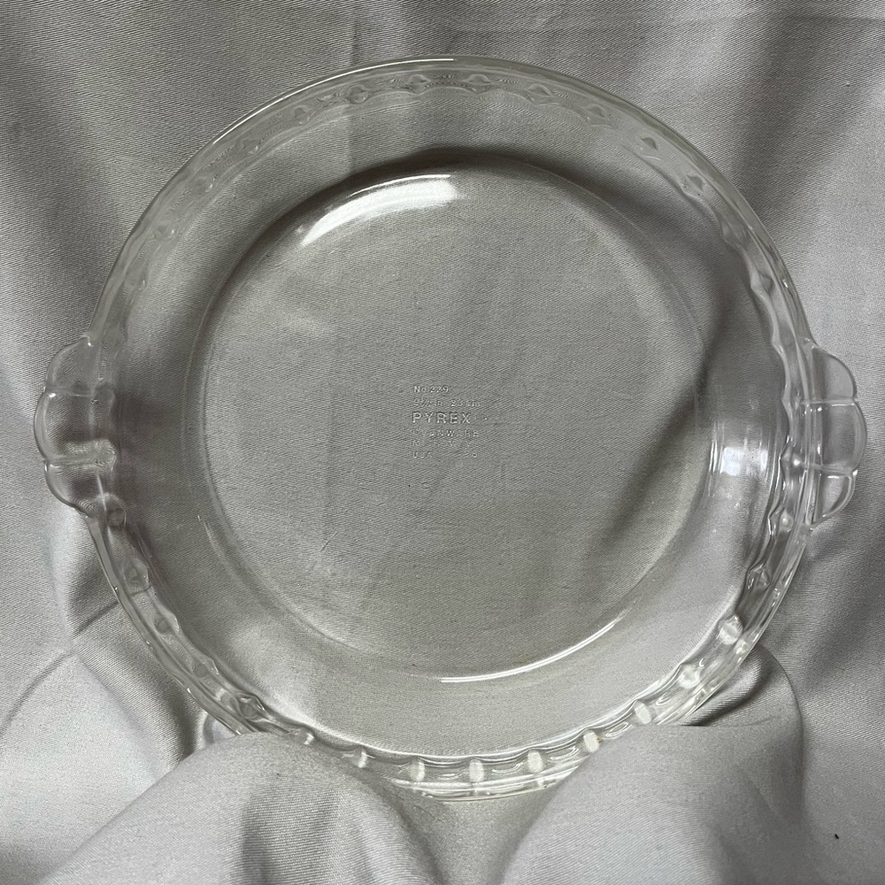 Vintage Pyrex 229 Clear Glass Deep Dish 9.5" Scalloped Fluted Edge Pie Plate
